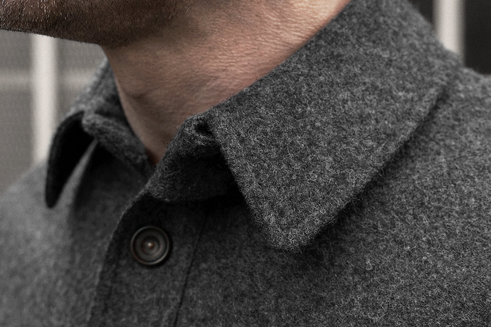 field-shirt-woollen-melton-grey-worn-0@2x