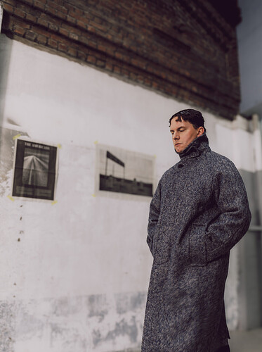 image_1759541348330_1000