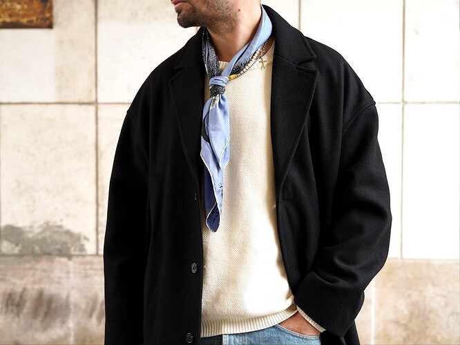 foulard-soie-vintage-homme-manteau-noir-pull-nitto-by-boras-1