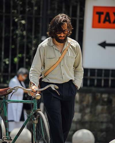 Elitropia From Greek ἥλιος- “sun” τρέπειν “to turn”, is a variety of prase (a translucent, green