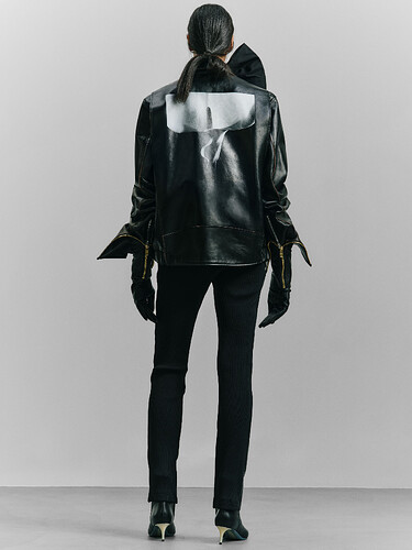 sacai-fall-2026-collection-the-impression-010