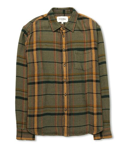 chemise-acid-plaid-forest-walk-corridor