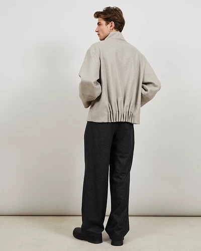 ADN_PARIS_BOW_BEIGE_COAT_MAN_BACK