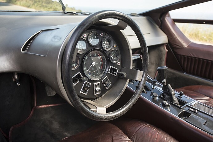 maserati_boomerang