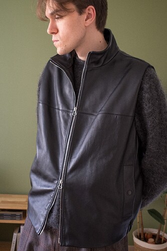 Arpenteur-Track-V-leather-vest