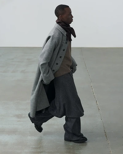 SAGE_AW25_Shot_05_1204_LOW