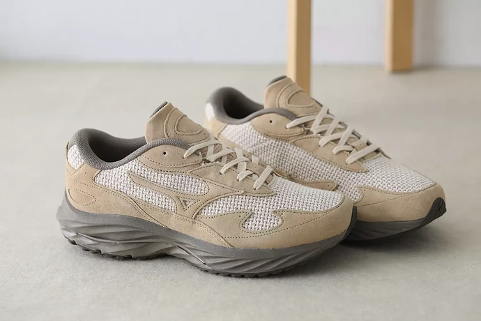 mizuno-wave-rider-beta-3.jpg