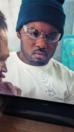 PXL_20231203_203255309