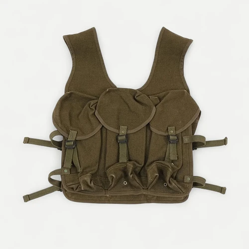 homepage_universalsurplus_military_by_brut_clothing_vintage-73_jpg