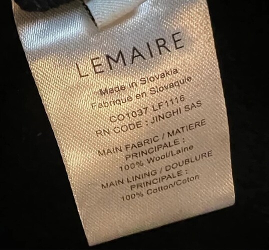 Screenshot_2025-11-16-23-22-55-896_fr.vinted