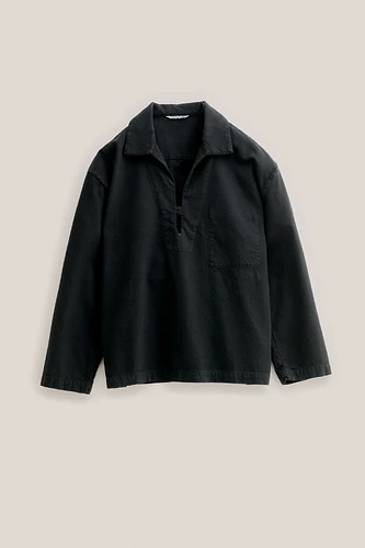AKINDOFGUISE_SS25_PARUL_SHIRT_WASHED_BLACK_0681.jpg