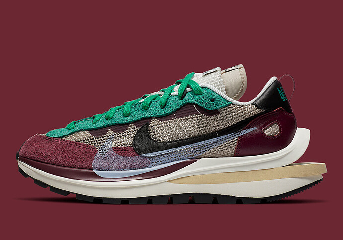 sacai-x-nike-vaporwaffle-villain-red-DD3035-200-02