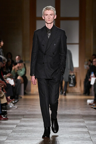 00033-hermes-fall-2026-menswear-credit-gorunway