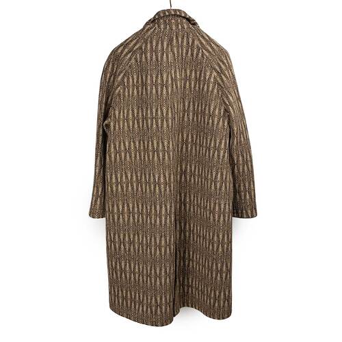 Wythe_New_York_Made_In_America_USA_Fall_Winter_2025_FW25_Balmacaan_coat_in_brown_and_cream_diamond_ombre_tweed_wool_13_2048x
