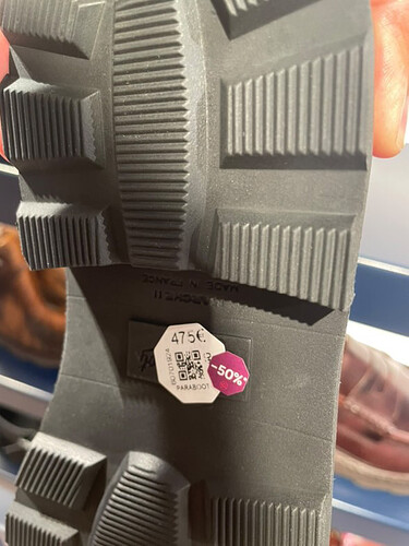 E7CD84EC-B1ED-455F-9863-5F53DD2A6B5A