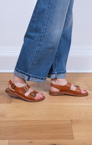 womens-footwear-astorflex-jettyflex-bruciato