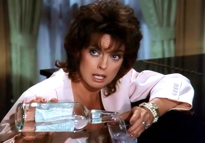 Did-Sue-Ellen-sleep-with-Ray