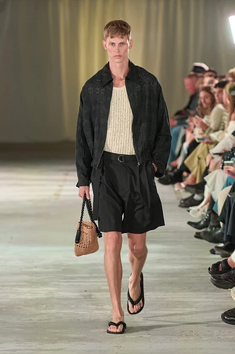 SS26-Copenhagen-Fashion-Week-Cmmn-Swdn-Runway-2x3-James-Cochrane-24_1478b578-2be0-40c9-a143-ed4d74ae6606