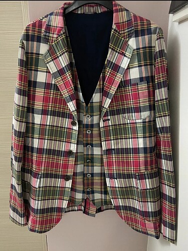 Screenshot_2023-11-20-05-17-26-861_fr.vinted-edit