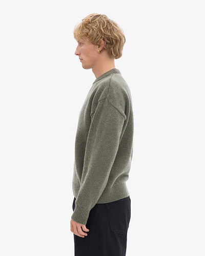 CS5088_Oversized-Merino-Wool-Crew_Dusty-Olive_Male_3
