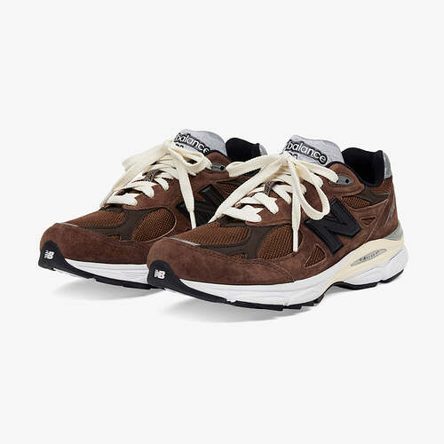 JJJJ_NB_22_BROWN_01_800x
