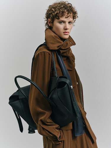 sacai-fall-2026-collection-the-impression-025