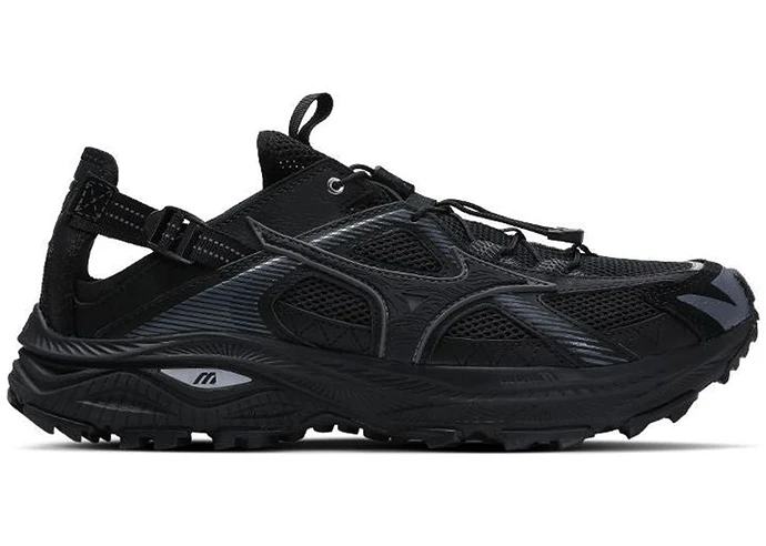 Mizuno-Racer-Trail-SE-Triple-Black
