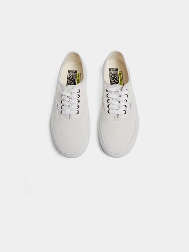 VANS_VN0A5EE2AZC1_0004