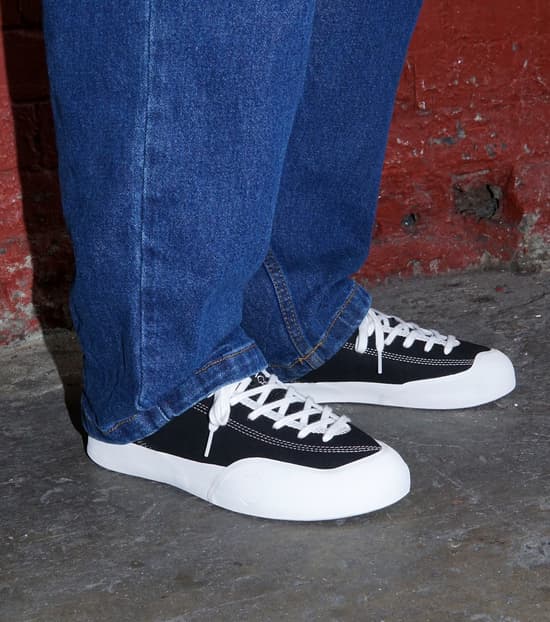 Screenshot 2025-10-27 at 19-34-44 Facebook